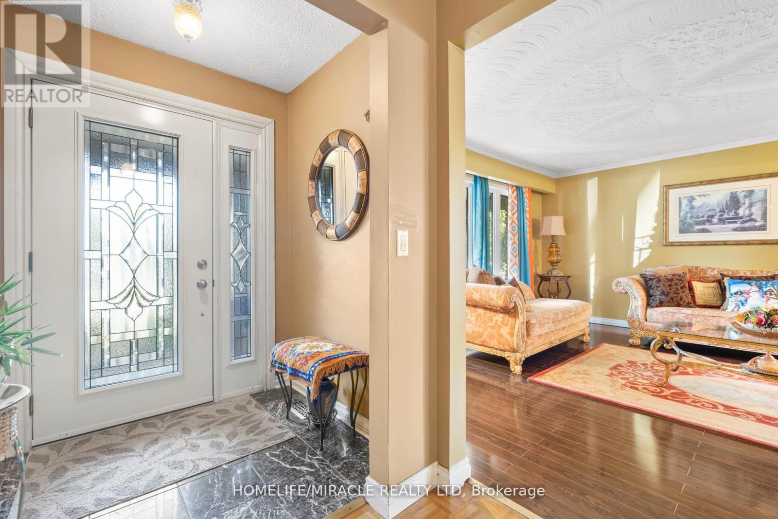 73 Garrard Road, Whitby, Ontario  L1N 3K4 - Photo 2 - E12693002