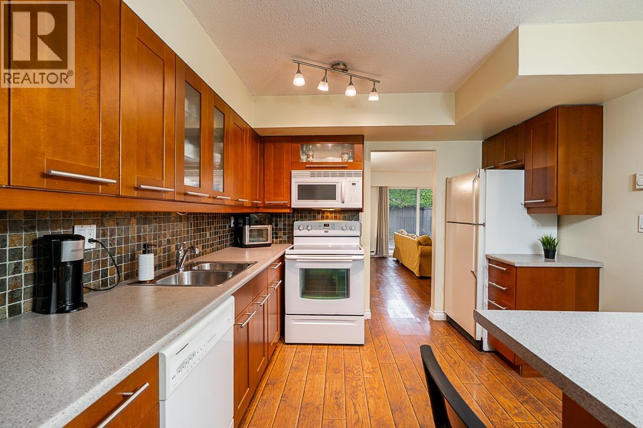 1 10900 Springmont Drive, Richmond, British Columbia  V7E 3S5 - Photo 5 - R3079018