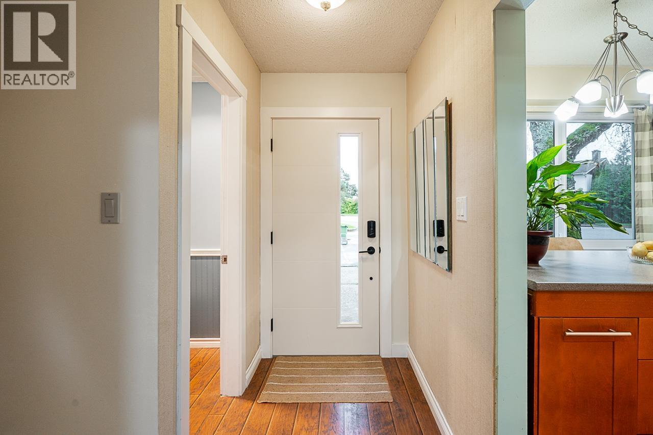 1 10900 Springmont Drive, Richmond, British Columbia  V7E 3S5 - Photo 6 - R3079018