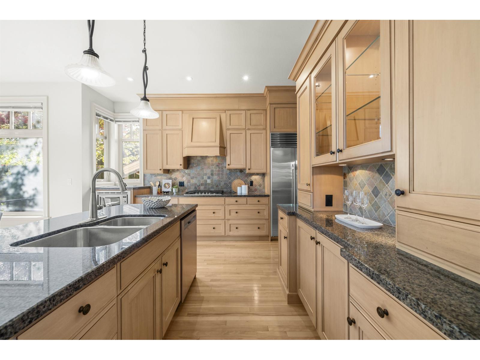 3842 Devonshire Drive, Surrey, British Columbia  V3Z 0M2 - Photo 14 - R3079147