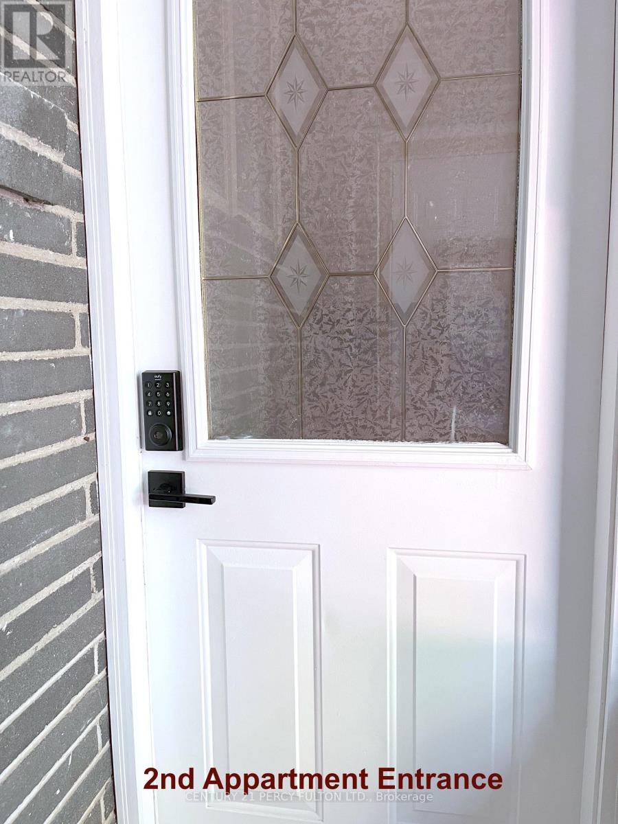 272 Conestoga Avenue, Richmond Hill (Harding), Ontario  L4C 2H2 - Photo 24 - N12692826