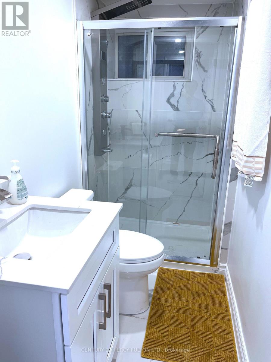 272 Conestoga Avenue, Richmond Hill (Harding), Ontario  L4C 2H2 - Photo 35 - N12692826