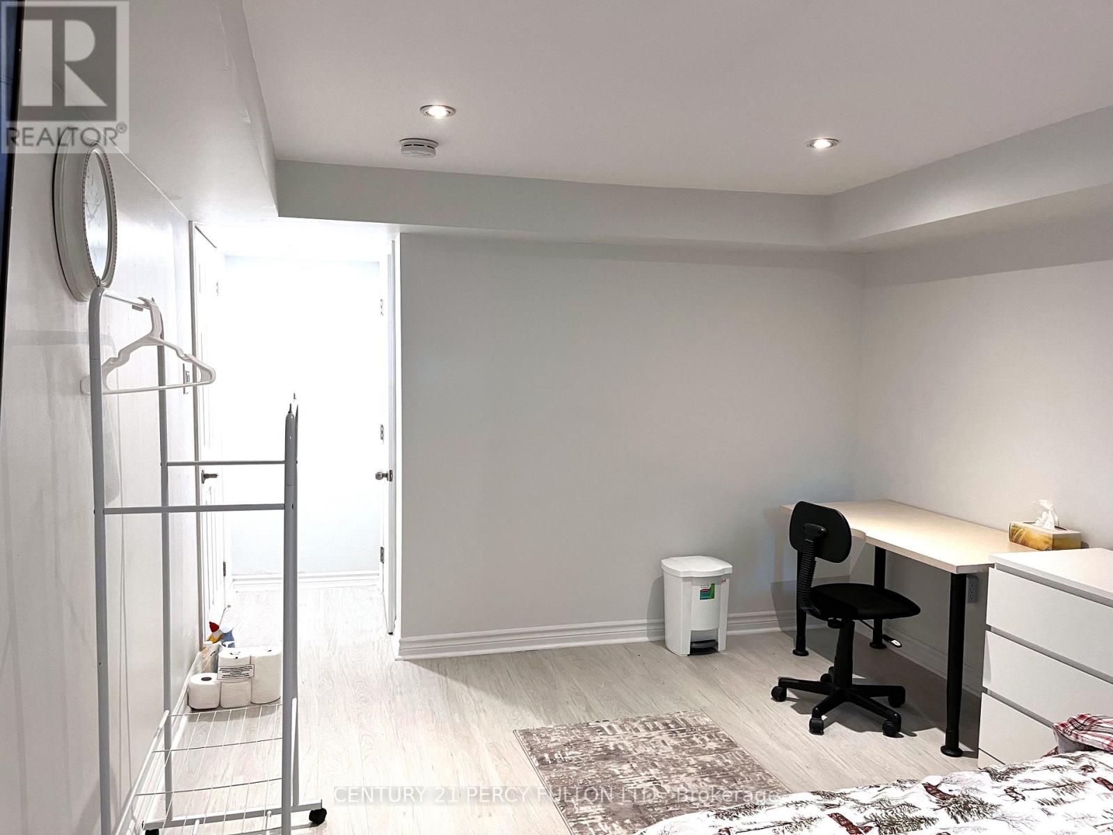 272 Conestoga Avenue, Richmond Hill (Harding), Ontario  L4C 2H2 - Photo 37 - N12692826