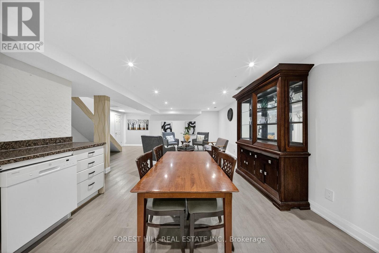 26 Elm Grove Avenue, Richmond Hill (Oak Ridges), Ontario  L4E 2T1 - Photo 34 - N12692854