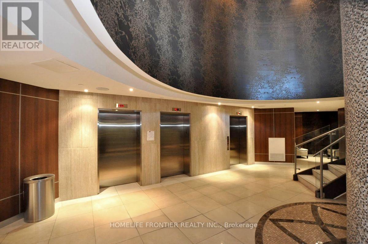 717 - 8323 Kennedy Road, Markham (Village Green-South Unionville), Ontario  L3R 5W7 - Photo 3 - N12692938