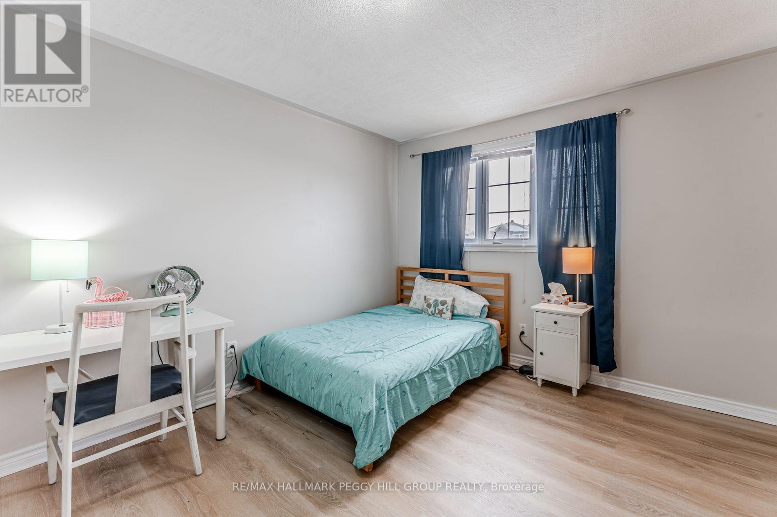 26 Kenwell Crescent, Barrie (Holly), Ontario  L4N 0A4 - Photo 12 - S12692846