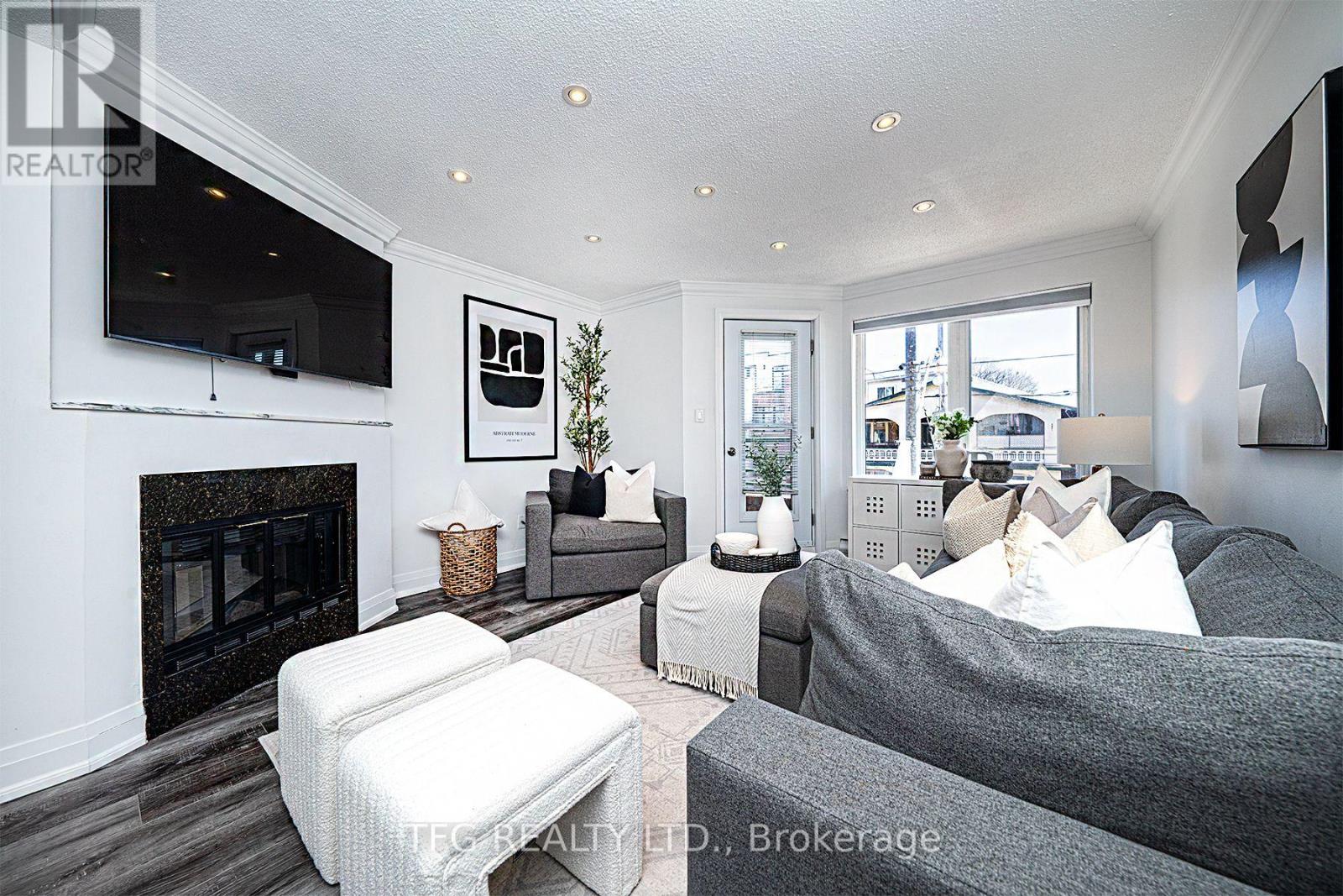 7 - 120 Glen Manor Drive, Toronto, Ontario  M4E 2X6 - Photo 16 - E12590068