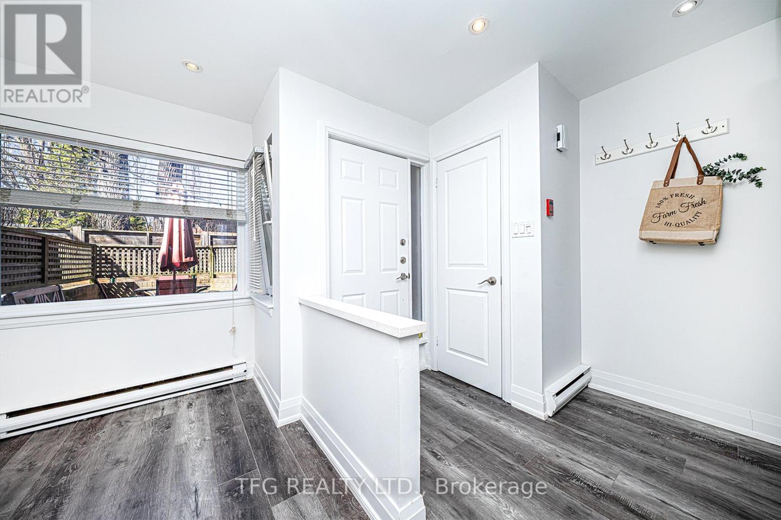 7 - 120 Glen Manor Drive, Toronto, Ontario  M4E 2X6 - Photo 5 - E12590068