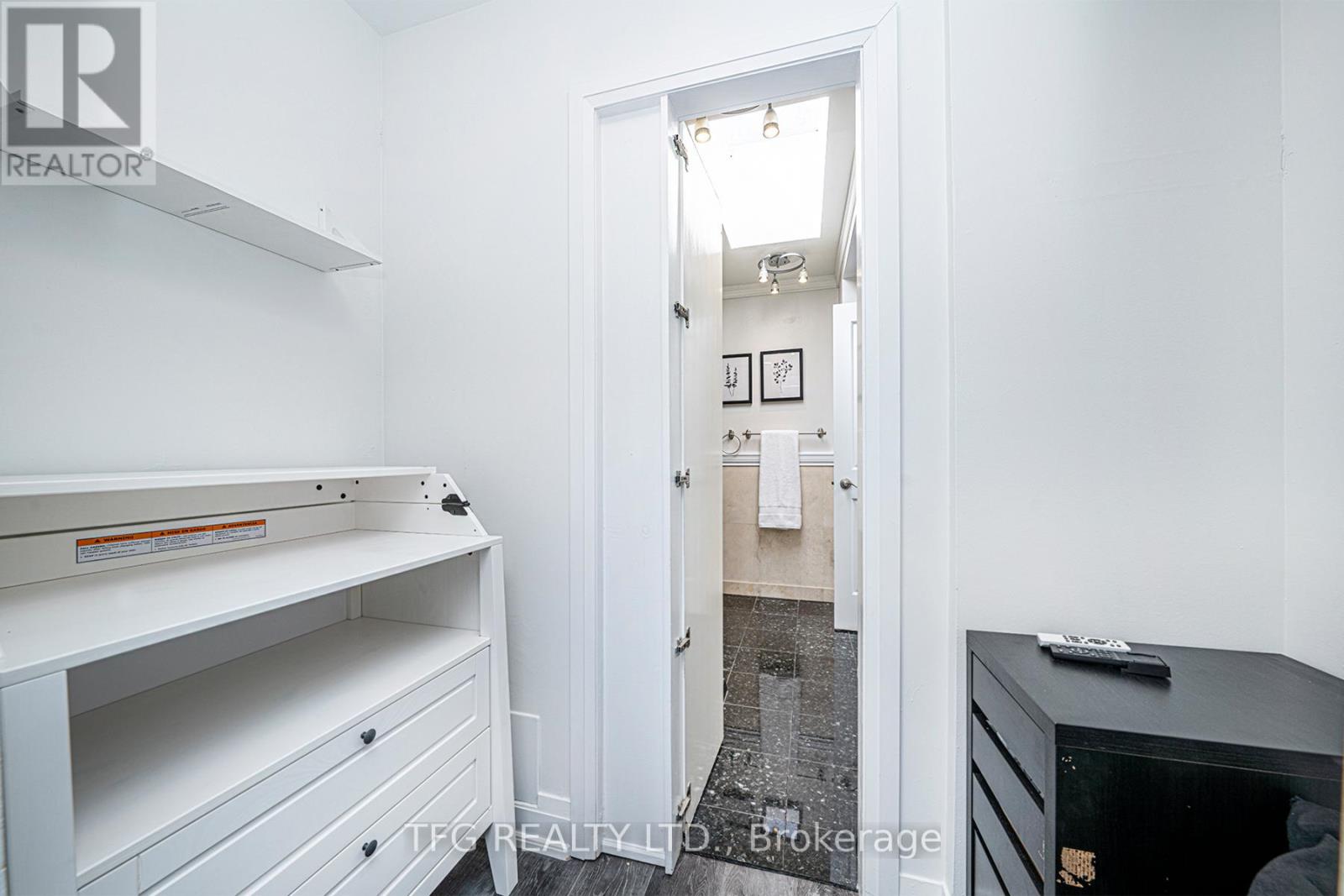 7 - 120 Glen Manor Drive, Toronto, Ontario  M4E 2X6 - Photo 33 - E12590068