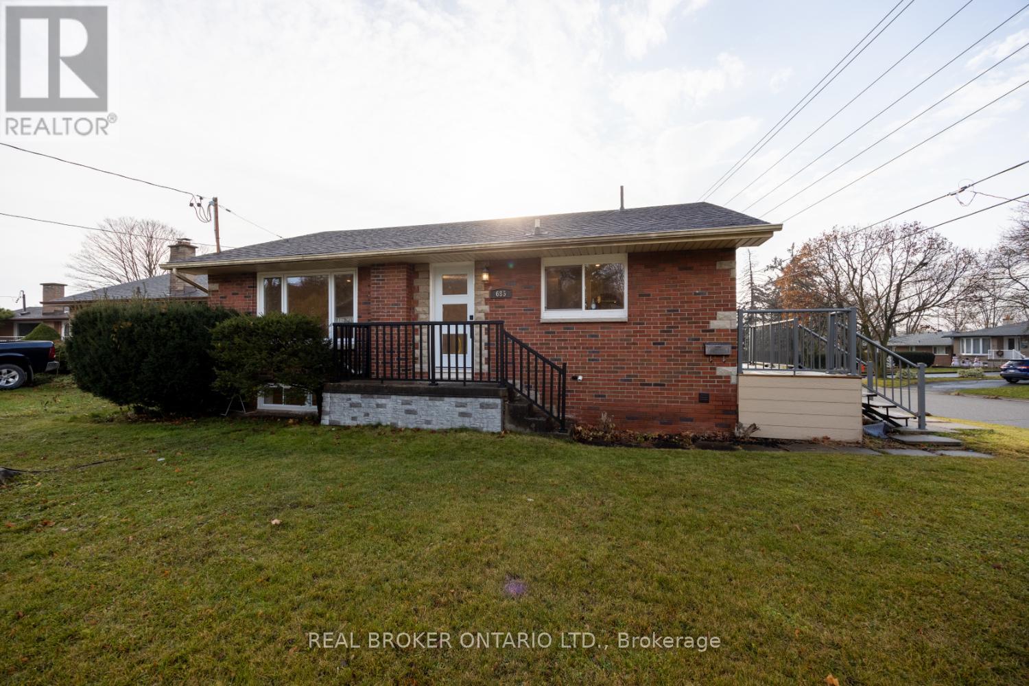 Lower - 685 Emerson Avenue, Oshawa, Ontario  L1H 3L2 - Photo 1 - E12692180