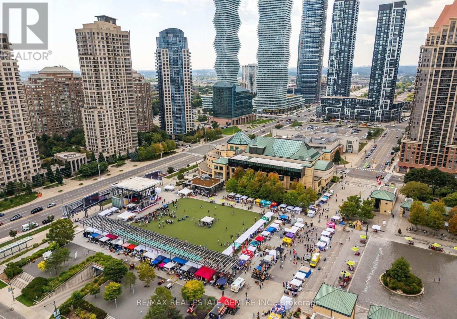 1411 - 388 Prince Of Wales Drive, Mississauga, Ontario  L5B 0A1 - Photo 15 - W12692426