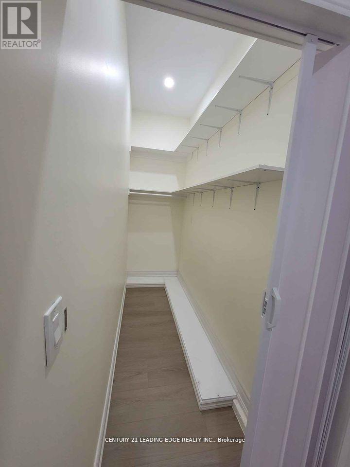 A - 352 Sunnyridge Road W, Hamilton, Ontario  L0R 1R0 - Photo 17 - X12569238