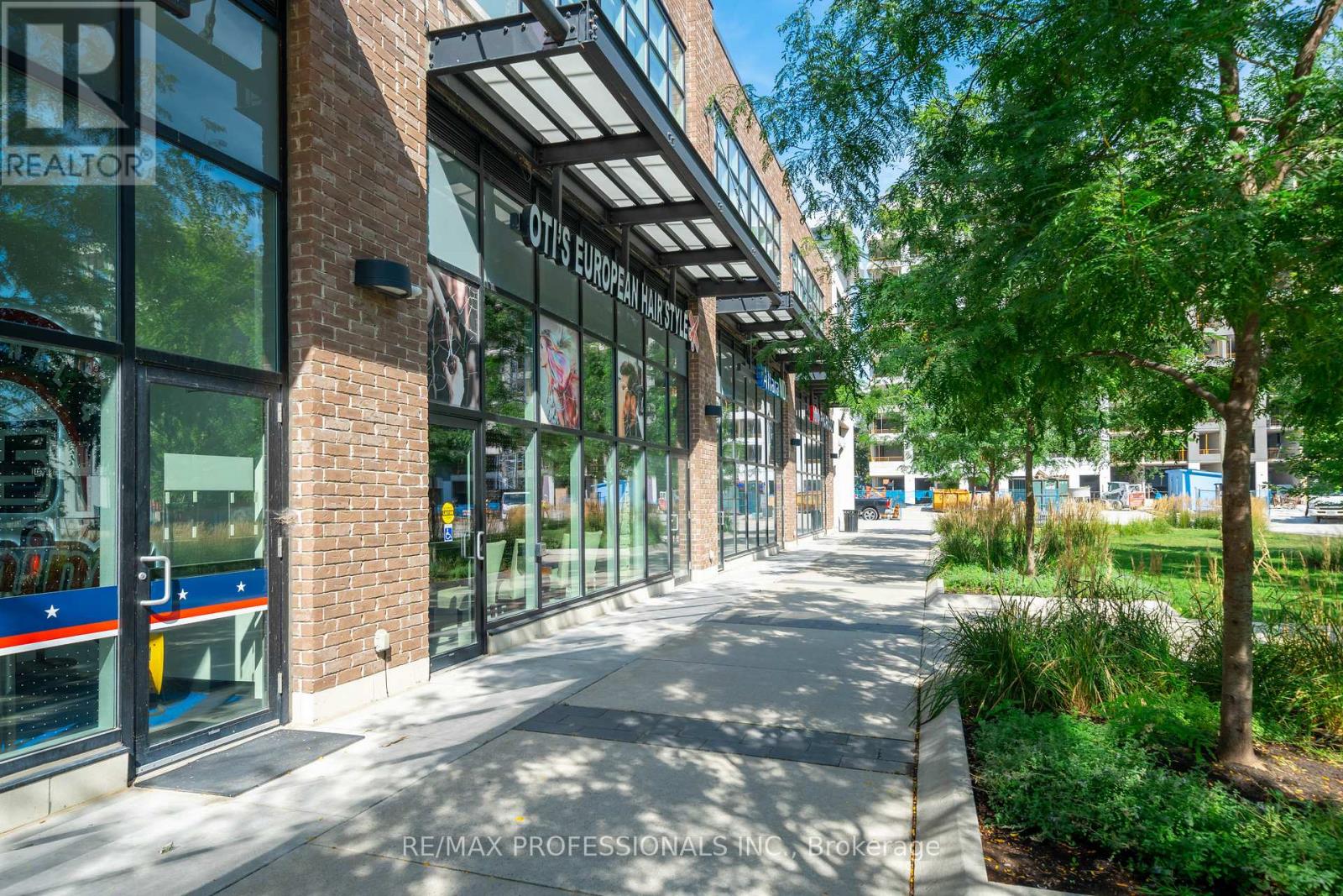 901 - 25 Neighbourhood Lane, Toronto, Ontario  M9Y 0C4 - Photo 31 - W12692818