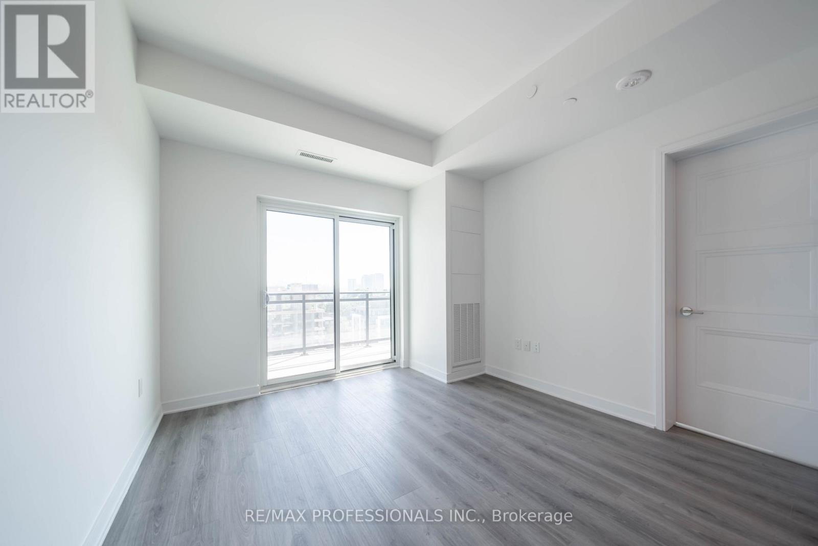 901 - 25 Neighbourhood Lane, Toronto, Ontario  M9Y 0C4 - Photo 8 - W12692818