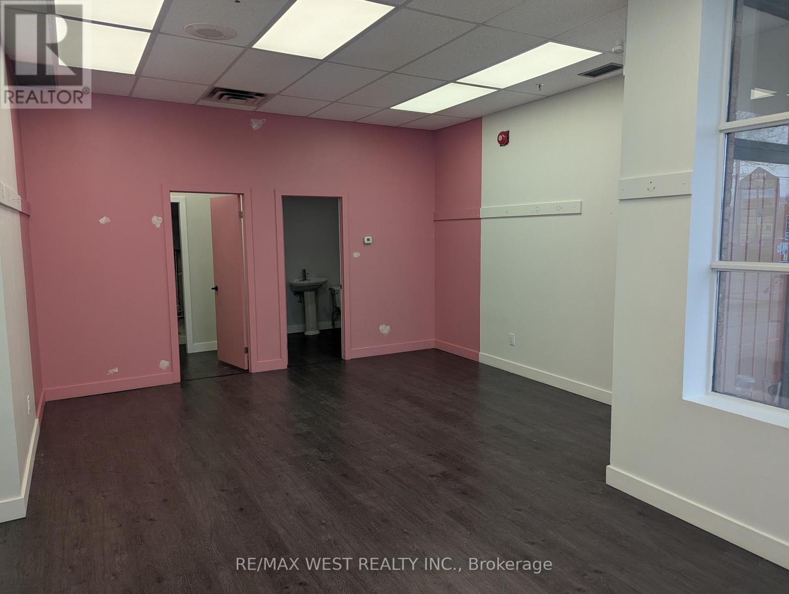 B1 - 1965 Britannia Road W, Mississauga, Ontario  L5M 4Y4 - Photo 4 - W12692830