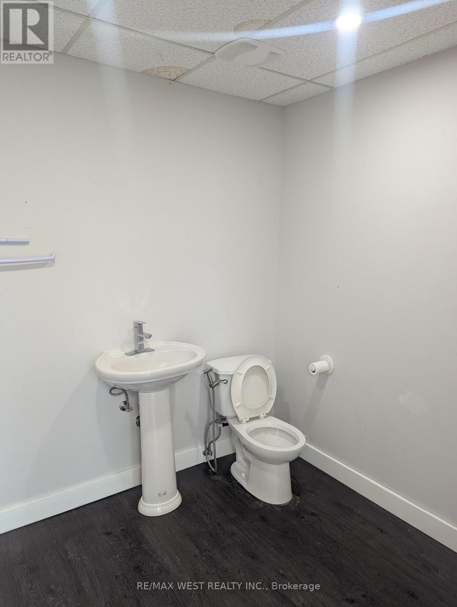 B1 - 1965 Britannia Road W, Mississauga, Ontario  L5M 4Y4 - Photo 7 - W12692830