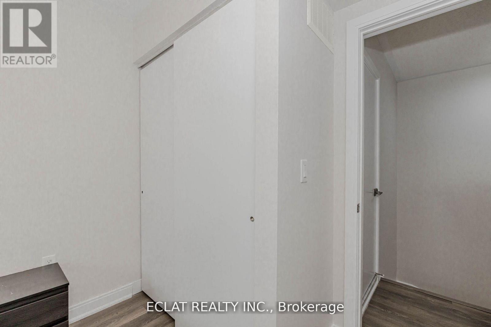 100 - 100 Dufay Road, Brampton, Ontario  L7A 4S3 - Photo 6 - W12692836