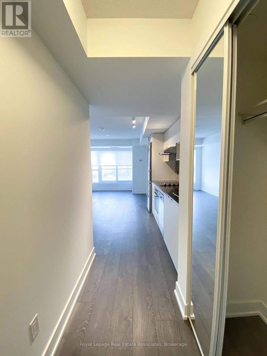 405 - 7 Mabelle Avenue, Toronto, Ontario  M5T 0C9 - Photo 2 - W12692850