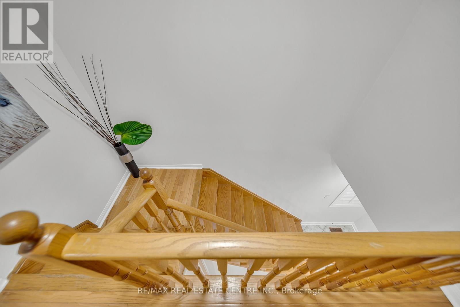 129 Cadillac Crescent, Brampton, Ontario  L7A 3B3 - Photo 23 - W12692874