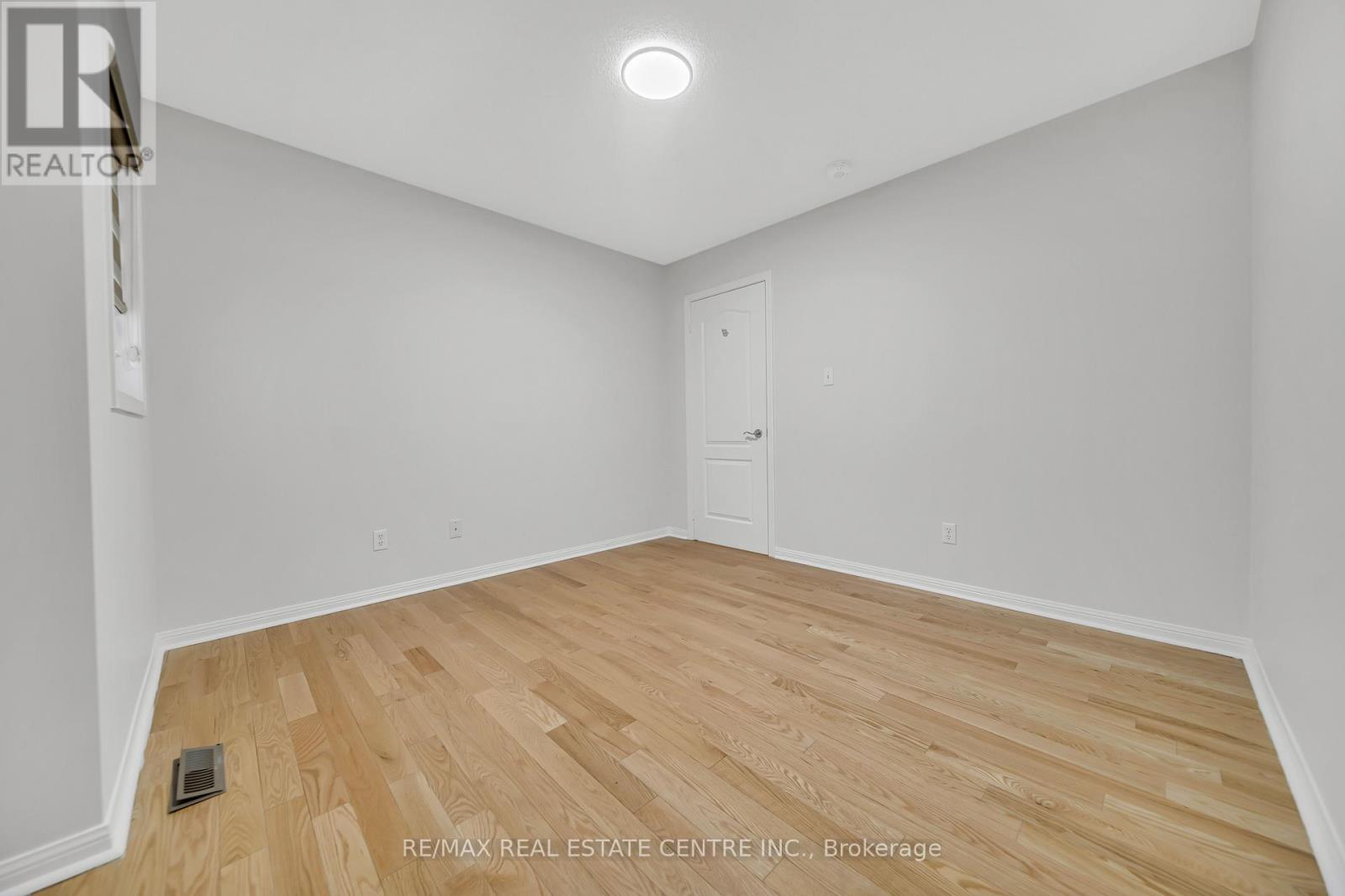 129 Cadillac Crescent, Brampton, Ontario  L7A 3B3 - Photo 30 - W12692874