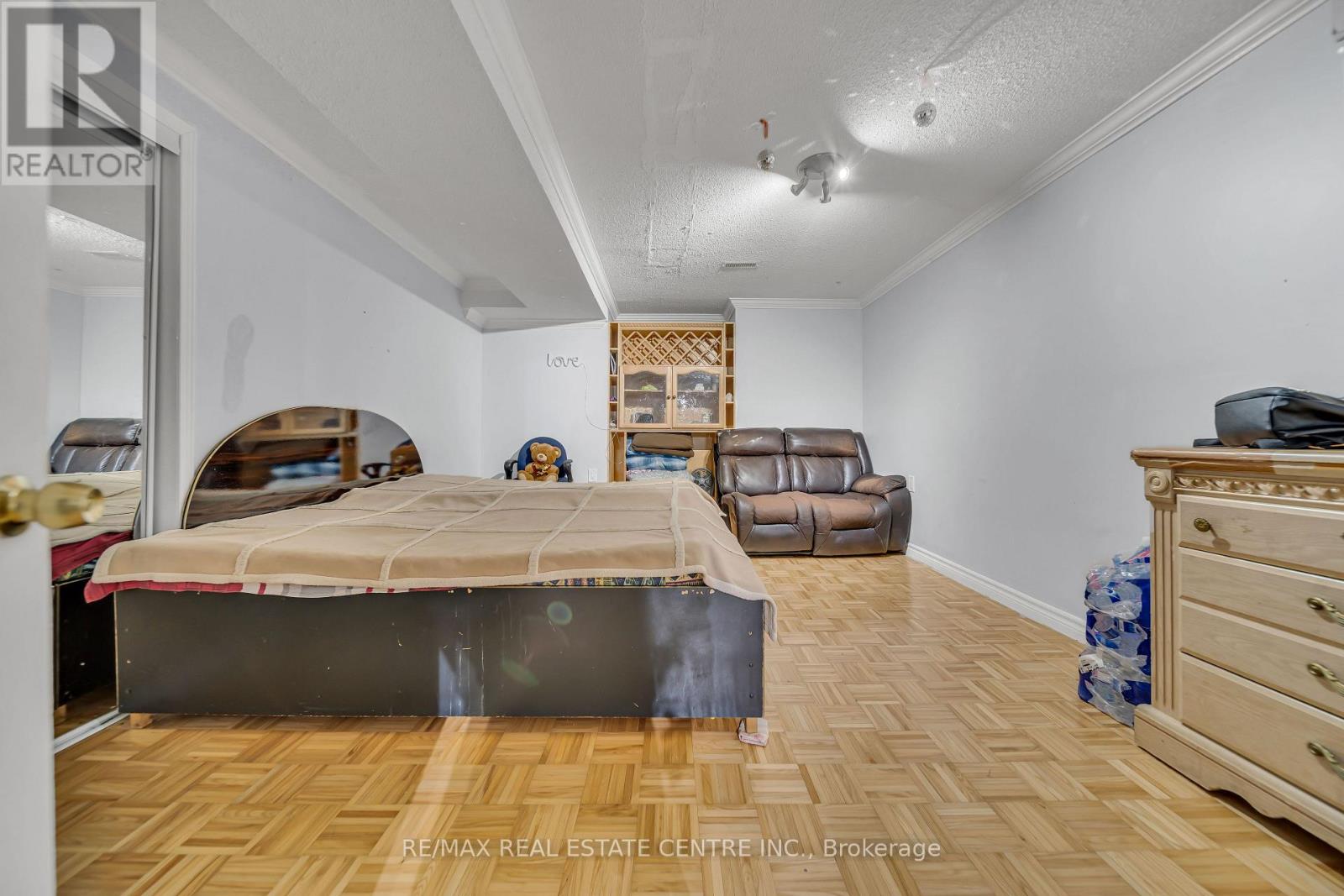 129 Cadillac Crescent, Brampton, Ontario  L7A 3B3 - Photo 42 - W12692874