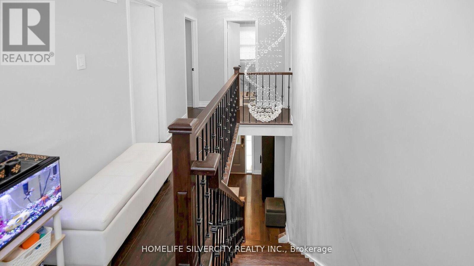 75 Stoneledge Circle, Brampton (Sandringham-Wellington), Ontario  L6R 1G8 - Photo 19 - W12692900