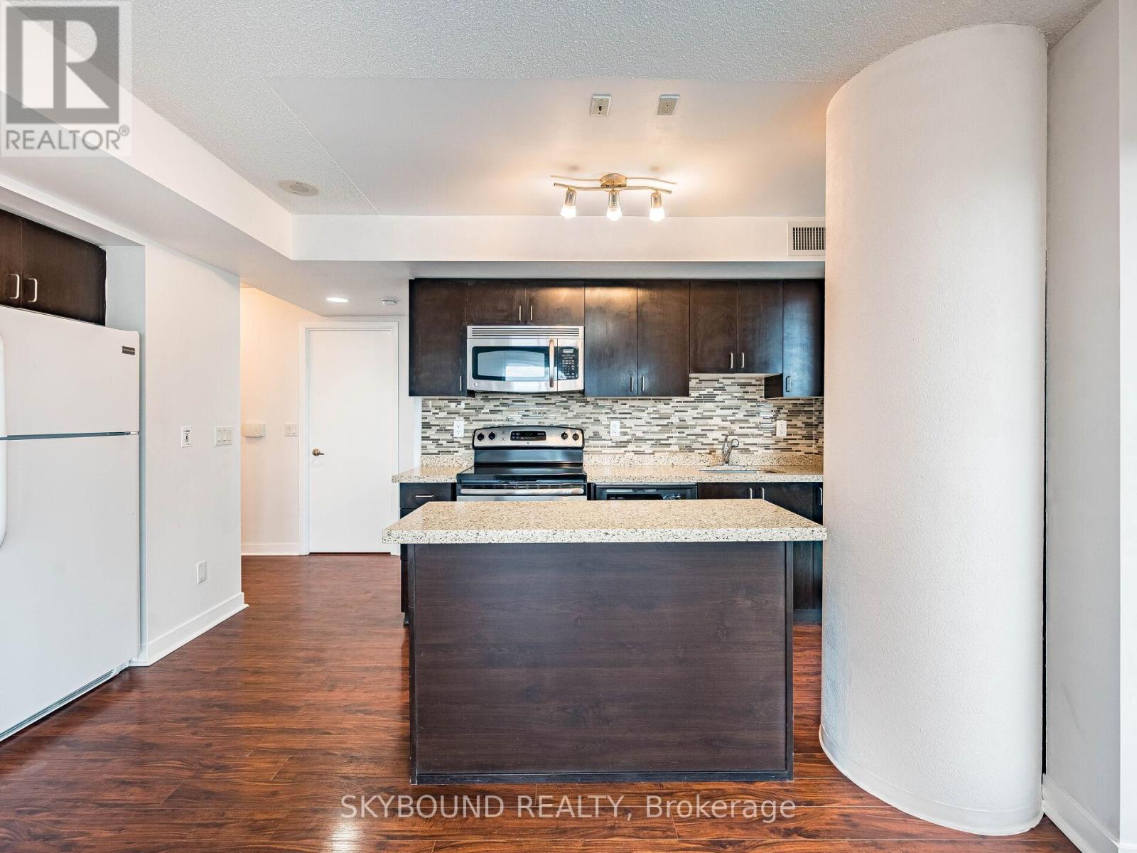 503 - 155 Legion Road N, Toronto, Ontario  M8Y 0A7 - Photo 17 - W12692908