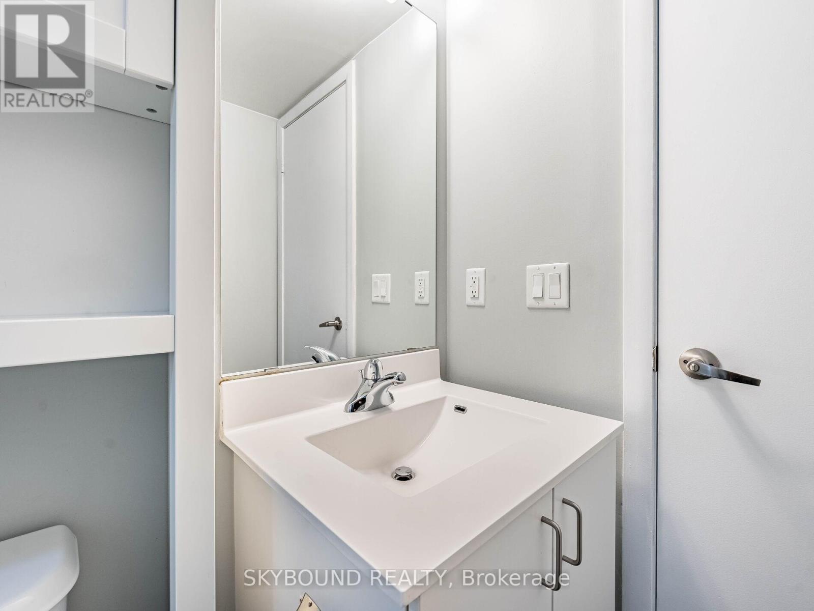 503 - 155 Legion Road N, Toronto, Ontario  M8Y 0A7 - Photo 30 - W12692908
