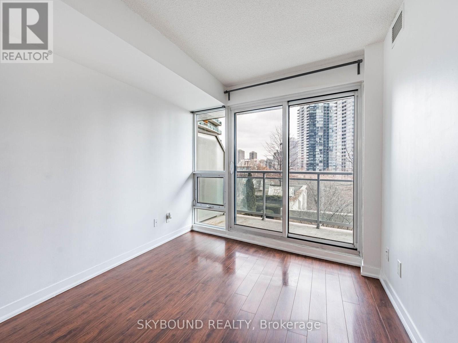 503 - 155 Legion Road N, Toronto, Ontario  M8Y 0A7 - Photo 31 - W12692908