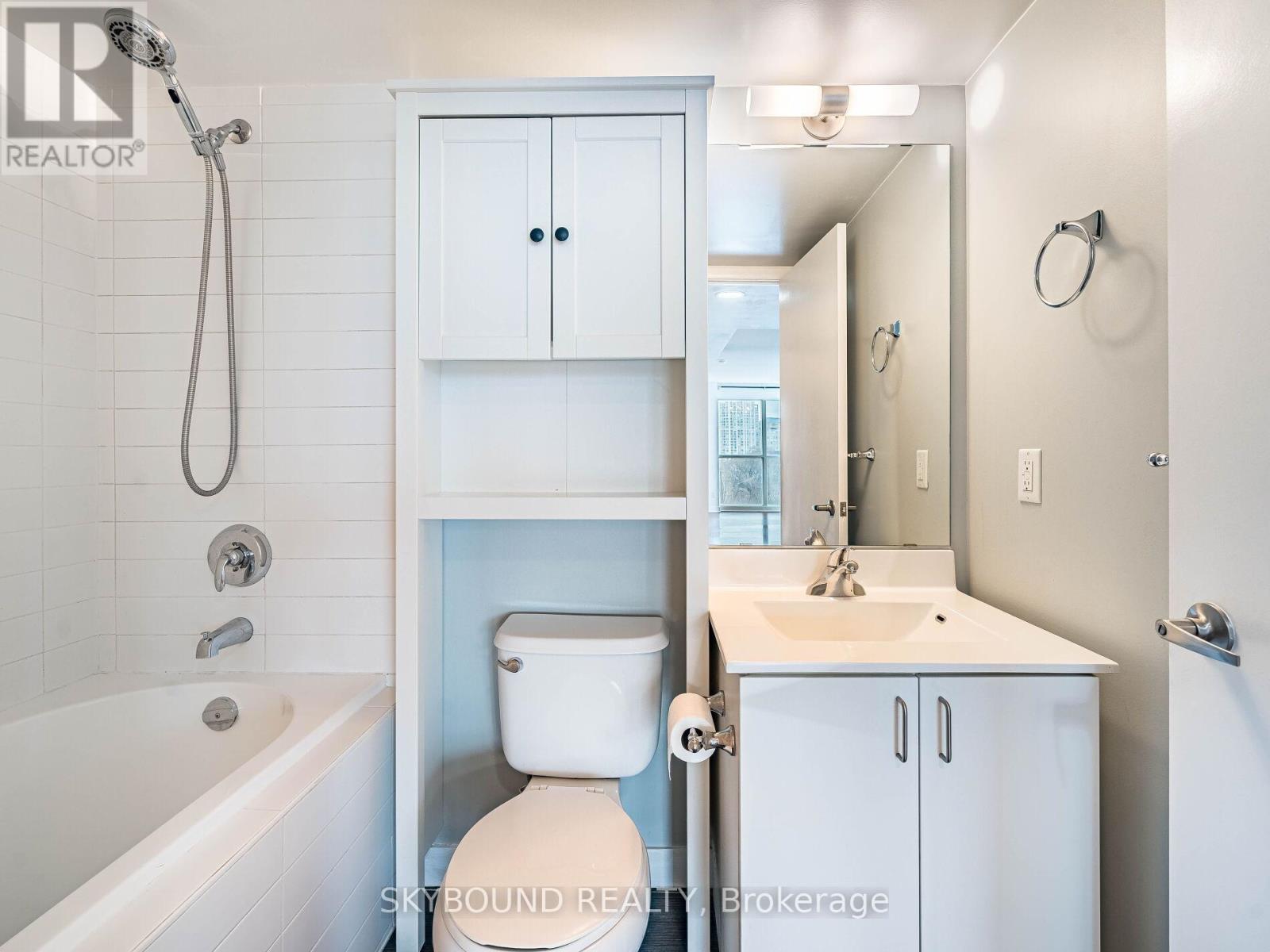 503 - 155 Legion Road N, Toronto, Ontario  M8Y 0A7 - Photo 34 - W12692908