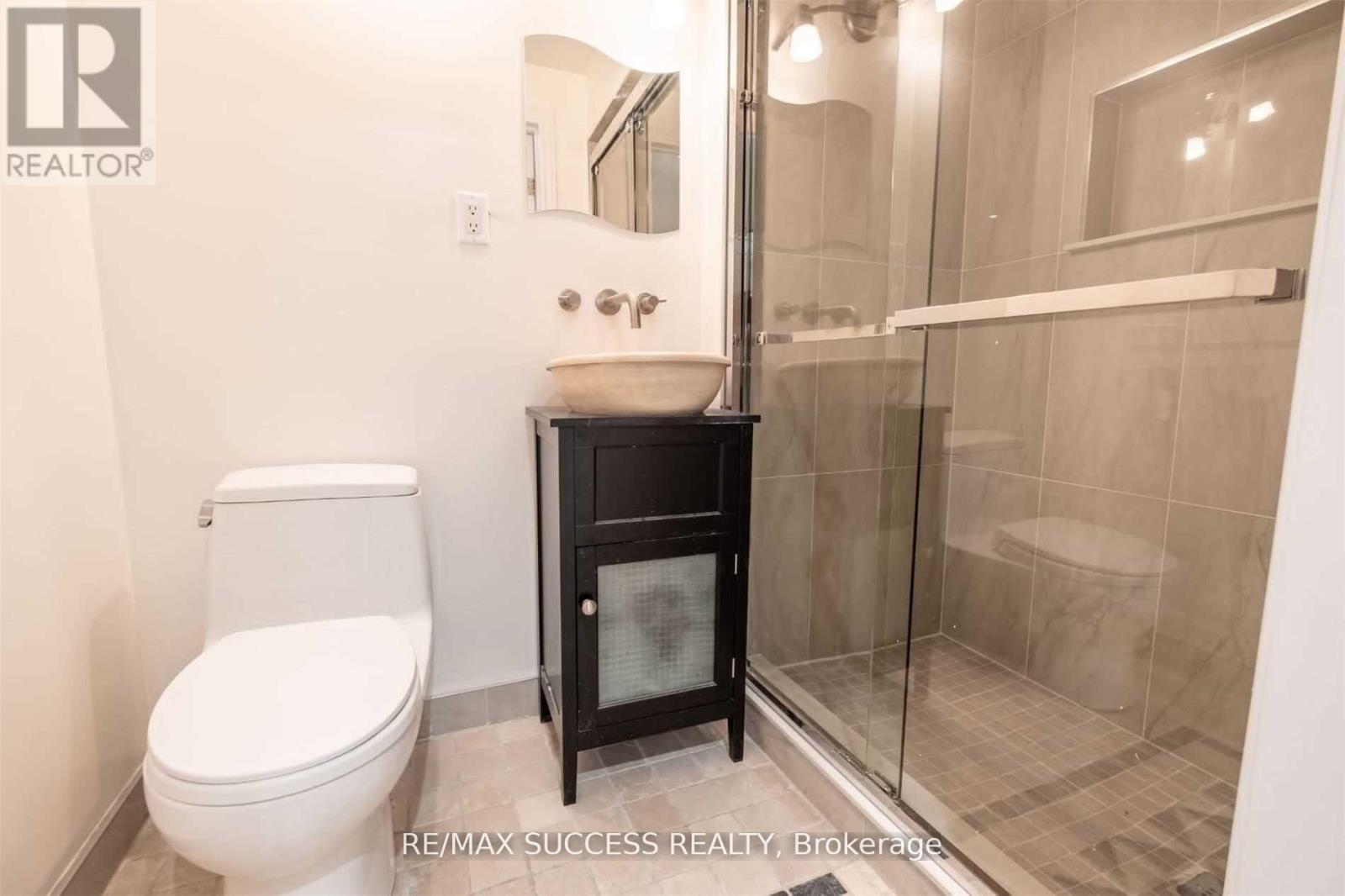 4484 Jenkin Circle, Mississauga, Ontario  L5R 1T8 - Photo 14 - W12692916