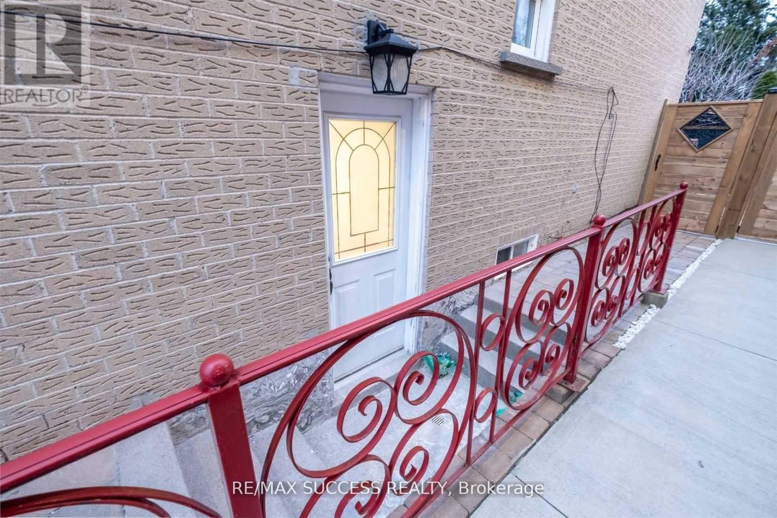 4484 Jenkin Circle, Mississauga, Ontario  L5R 1T8 - Photo 15 - W12692916