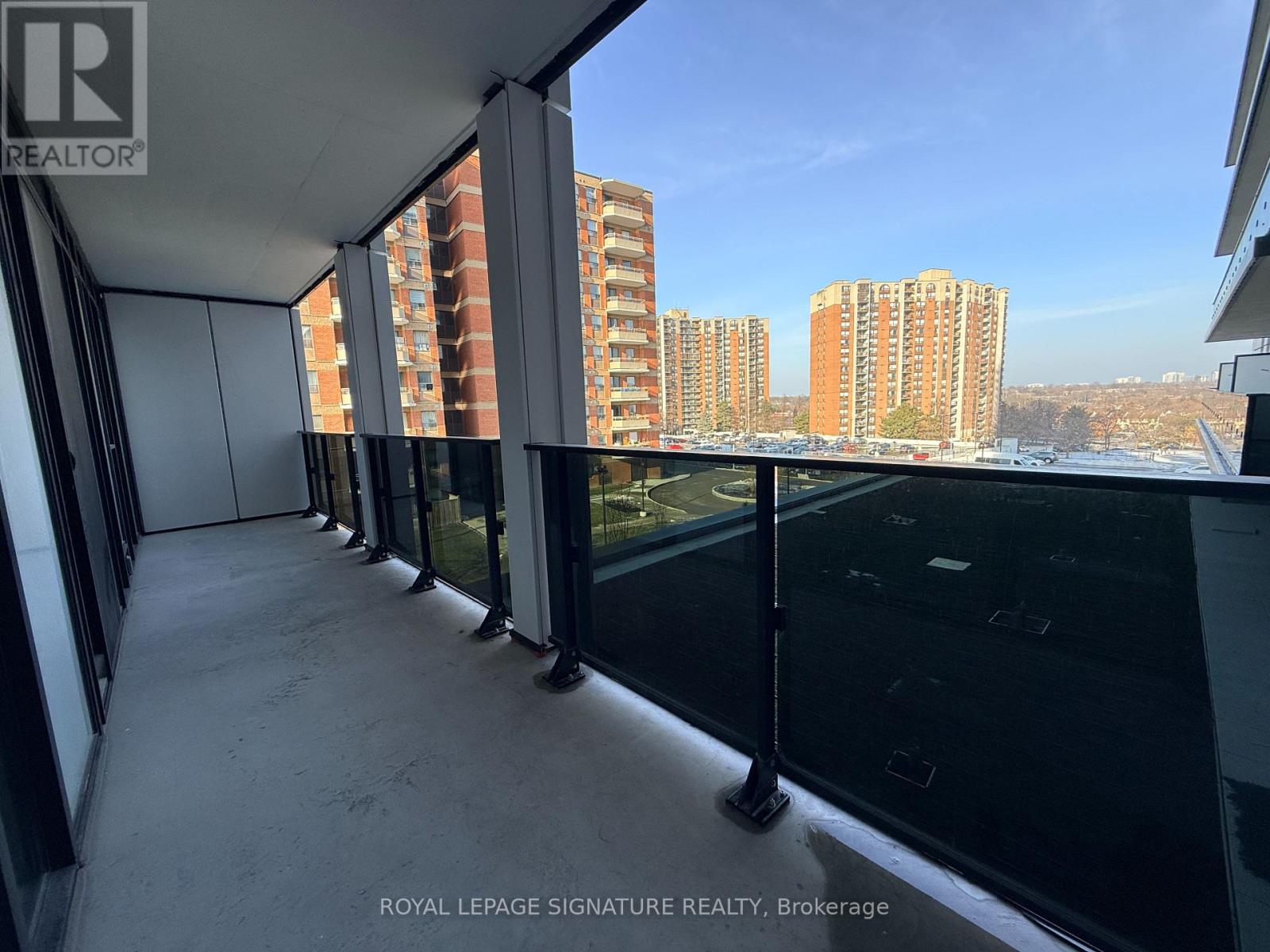 313 - 1 Fairview Road E, Mississauga, Ontario  L5A 4C6 - Photo 15 - W12692946