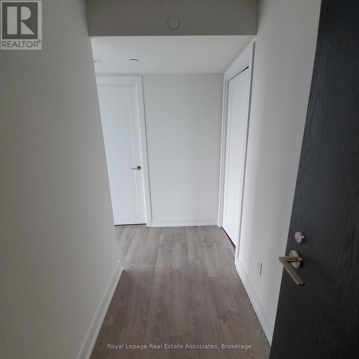 1324 - 9 Mabelle Avenue, Toronto, Ontario  M9A 0E1 - Photo 6 - W12692962