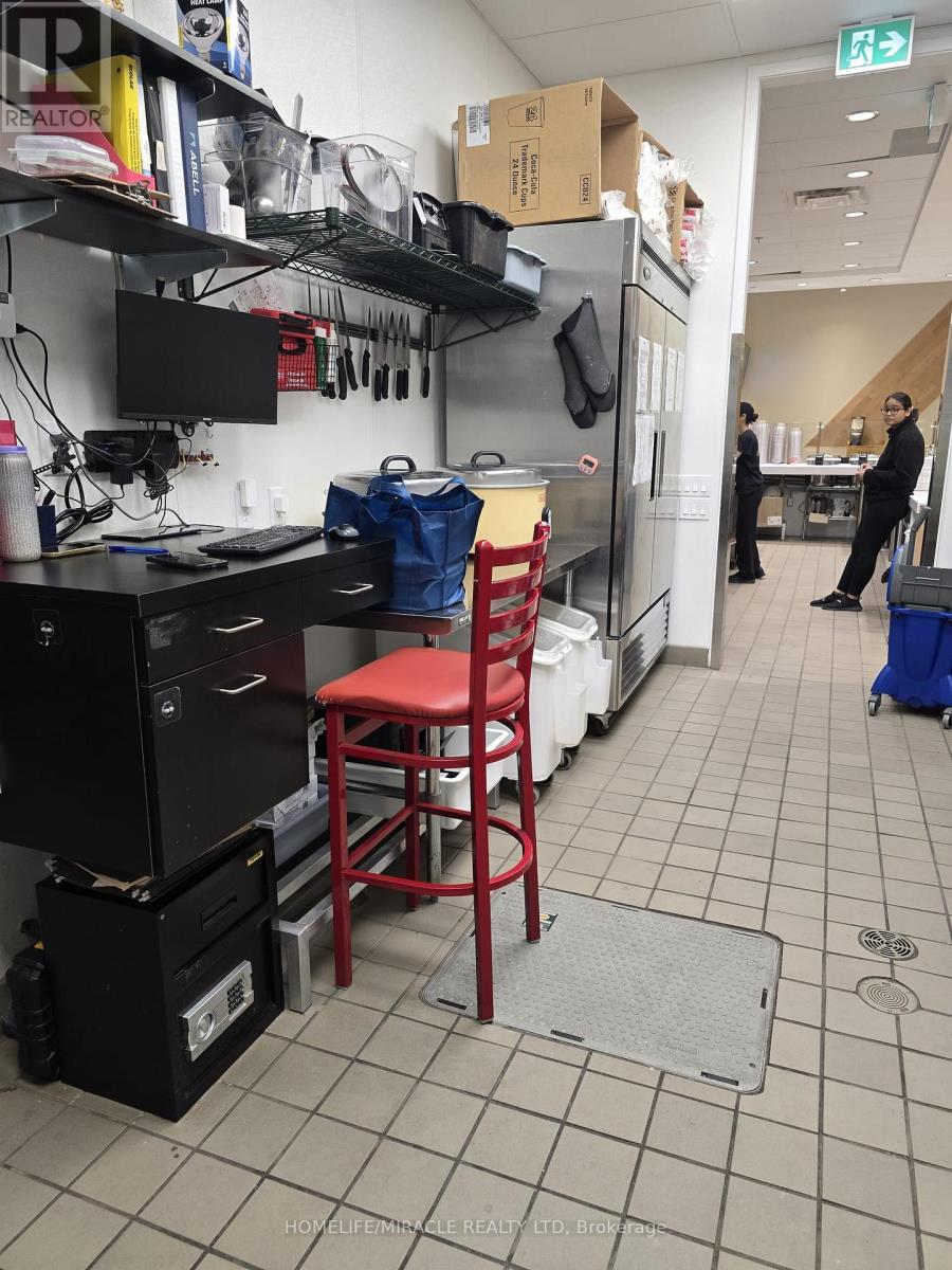 D1-B - 2465 Appleby Line, Burlington, Ontario  L7L 0B6 - Photo 11 - W12692966