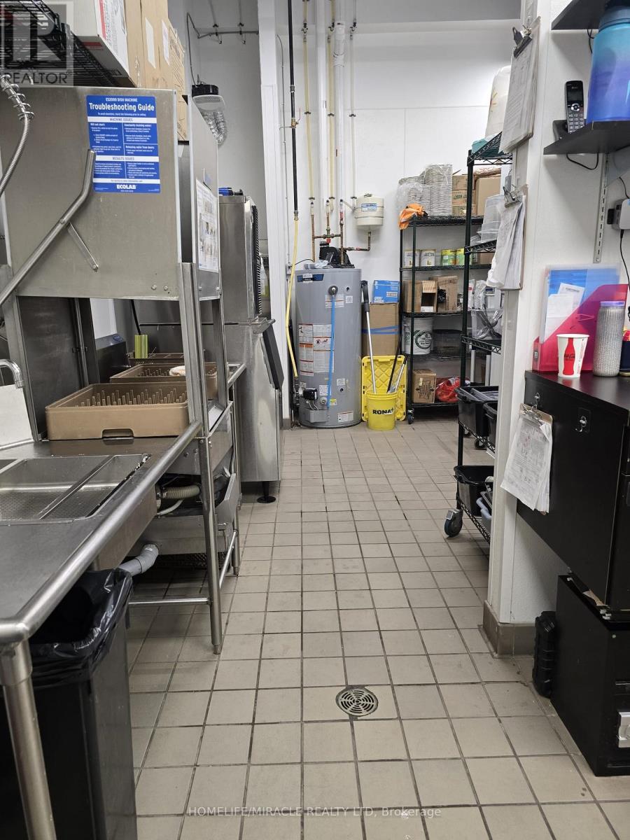 D1-B - 2465 Appleby Line, Burlington, Ontario  L7L 0B6 - Photo 9 - W12692966