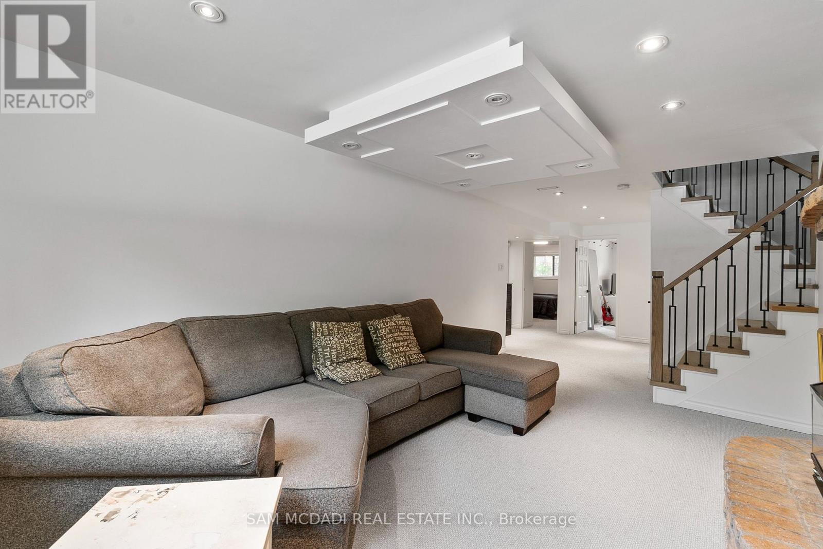 496 Seymour Drive, Oakville, Ontario  L6L 3K1 - Photo 21 - W12692970