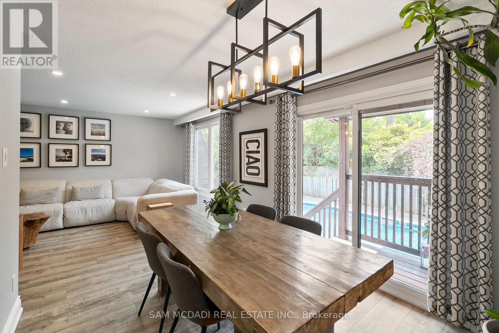 496 Seymour Drive, Oakville, Ontario  L6L 3K1 - Photo 8 - W12692970