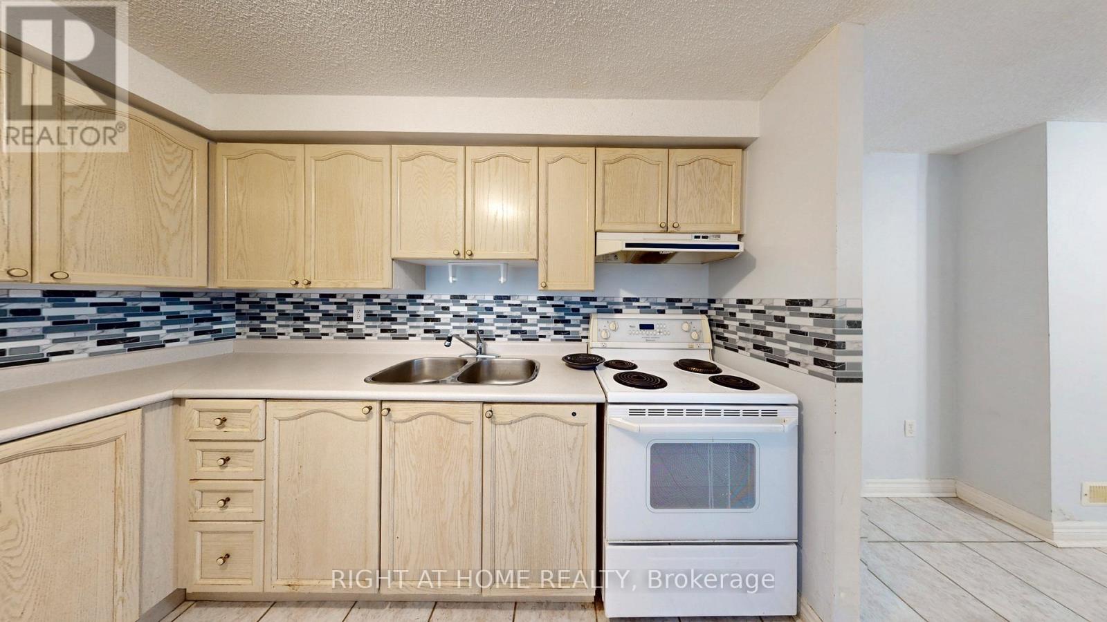 Lower - 119 Letty Avenue, Brampton, Ontario  L6Y 5E1 - Photo 8 - W12692982