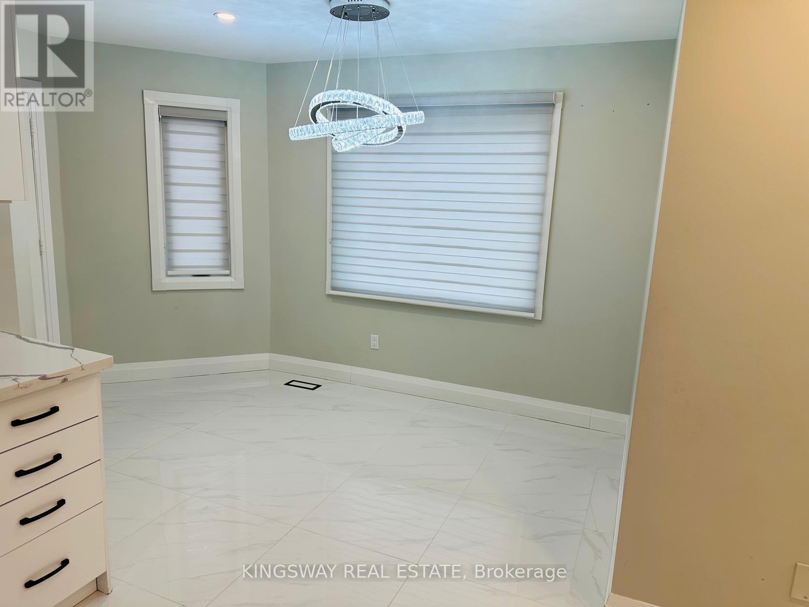 743 Mirage Place, Mississauga, Ontario  L5R 3Y2 - Photo 11 - W12692994