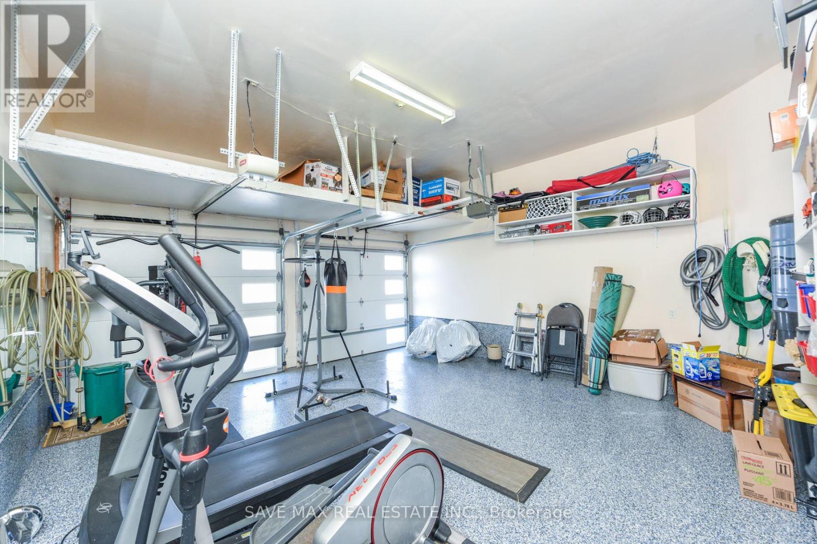 186 Mountainberry Road, Brampton, Ontario  L6R 2L2 - Photo 10 - W12693012