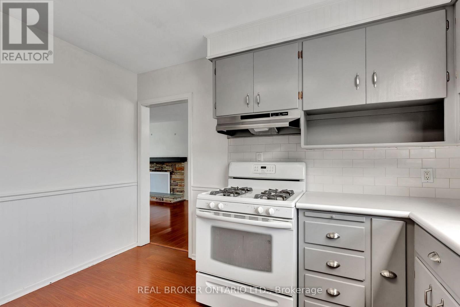 1017 Braeside Street, Woodstock, Ontario  N4S 4T3 - Photo 10 - X12692828