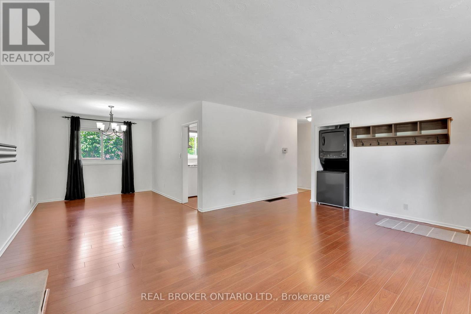 1017 Braeside Street, Woodstock, Ontario  N4S 4T3 - Photo 12 - X12692828