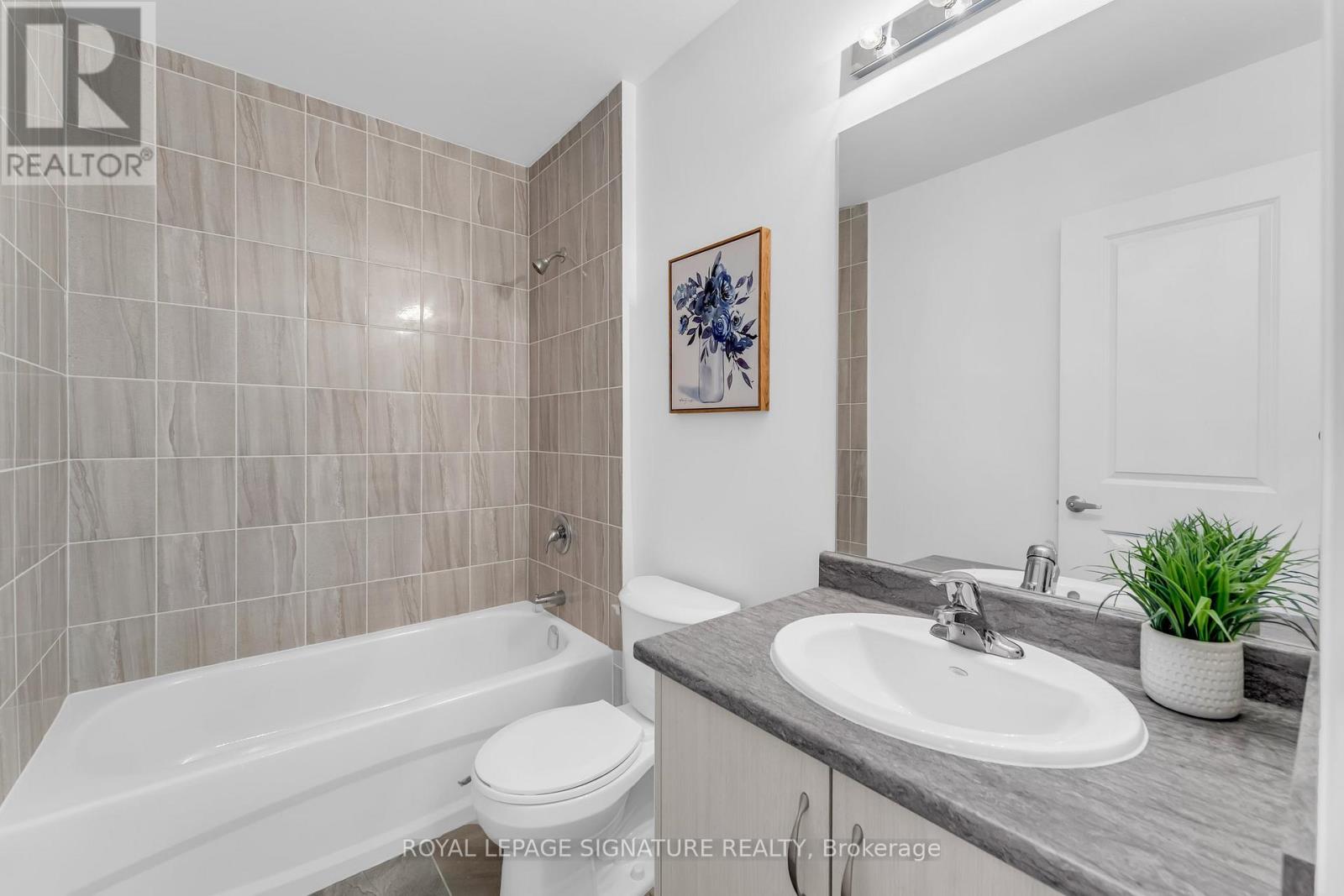 7453 Baycrest Common, Niagara Falls, Ontario  L2G 3L7 - Photo 32 - X12692958