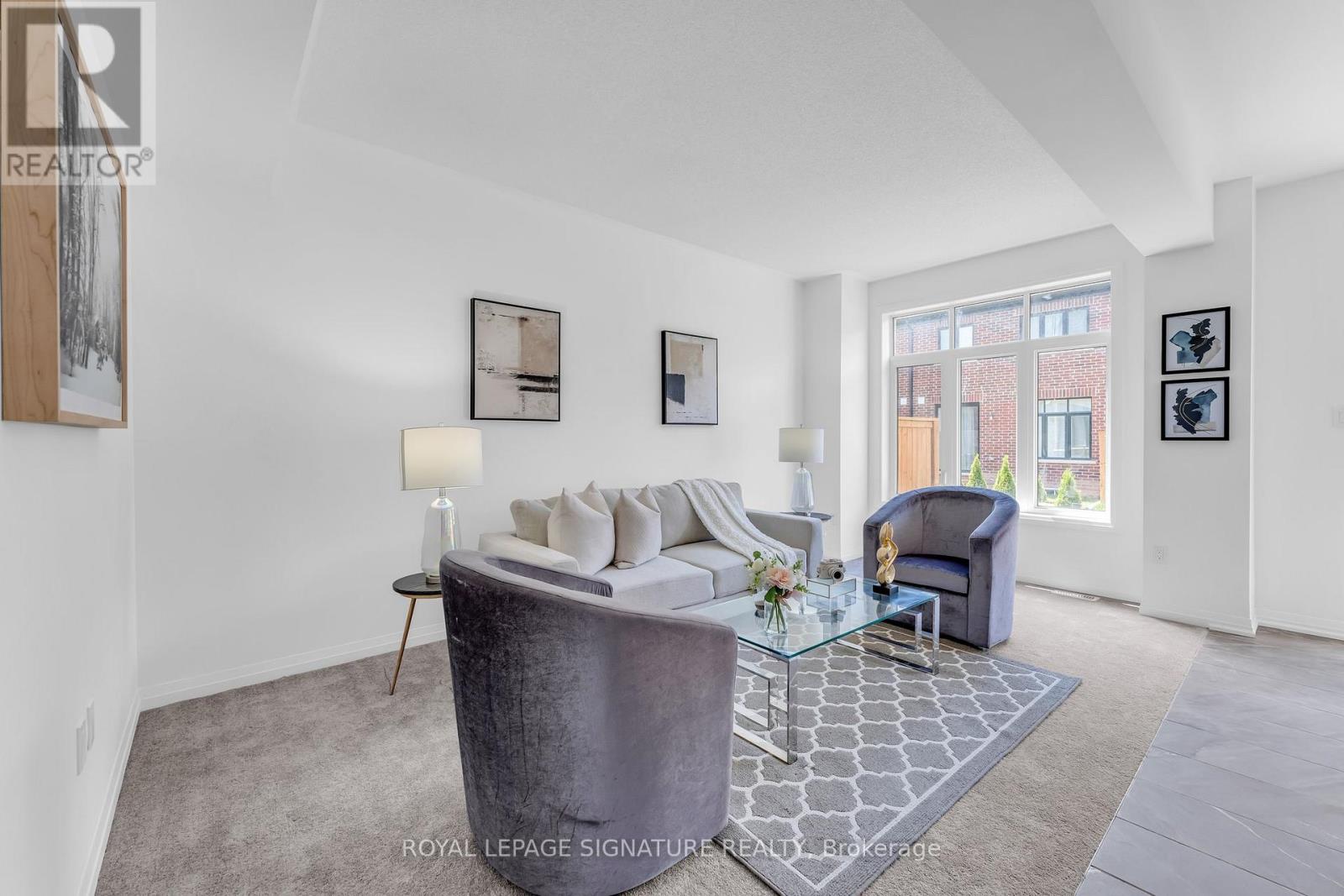 7453 Baycrest Common, Niagara Falls, Ontario  L2G 3L7 - Photo 9 - X12692958