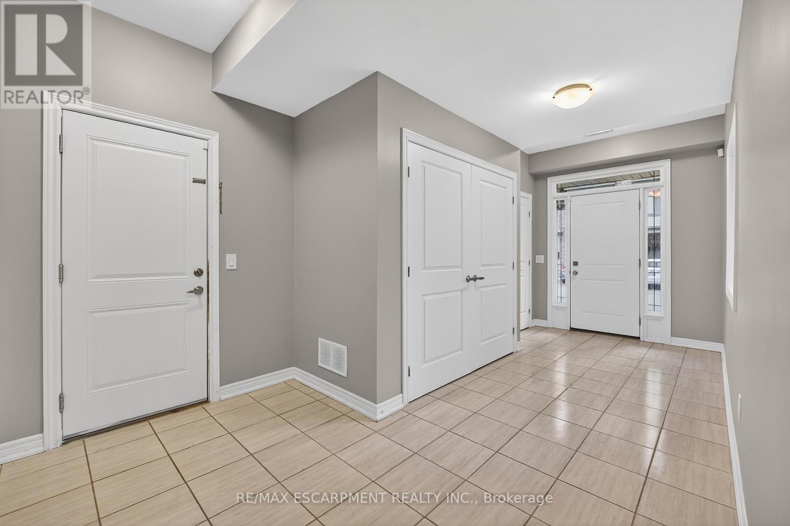 123 - 77 Diana Avenue, Brantford, Ontario  N3T 0R6 - Photo 20 - X12693014