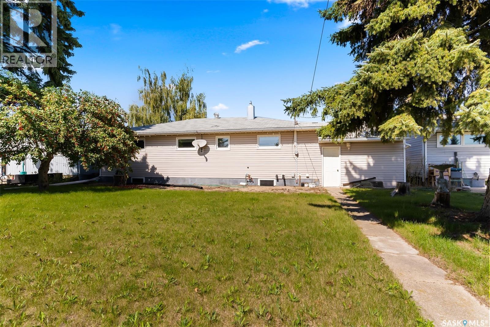 433 9th Avenue W, Melville, Saskatchewan  S0A 2P0 - Photo 27 - SK026759