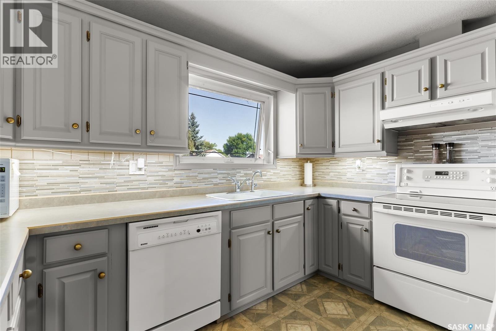 433 9th Avenue W, Melville, Saskatchewan  S0A 2P0 - Photo 8 - SK026759