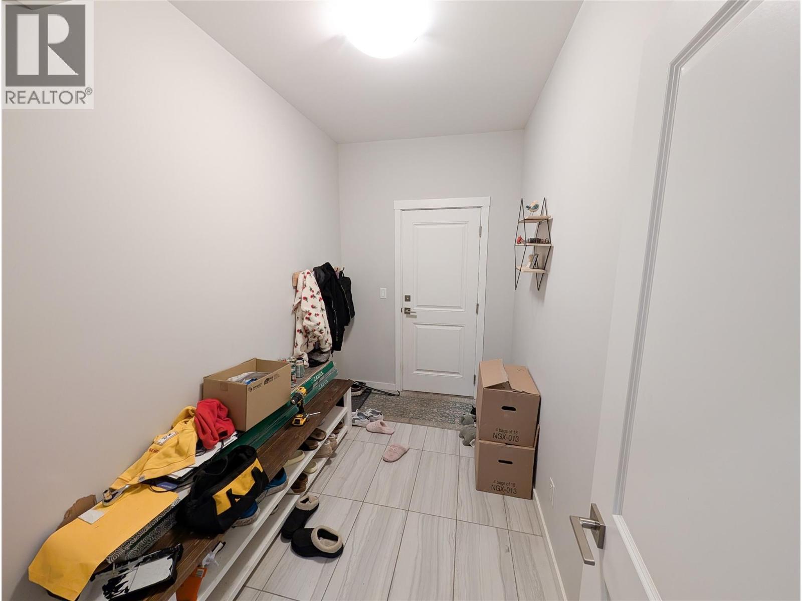 2710 Beachmount Crescent, Kamloops, British Columbia  V2B 0E6 - Photo 17 - 10372082