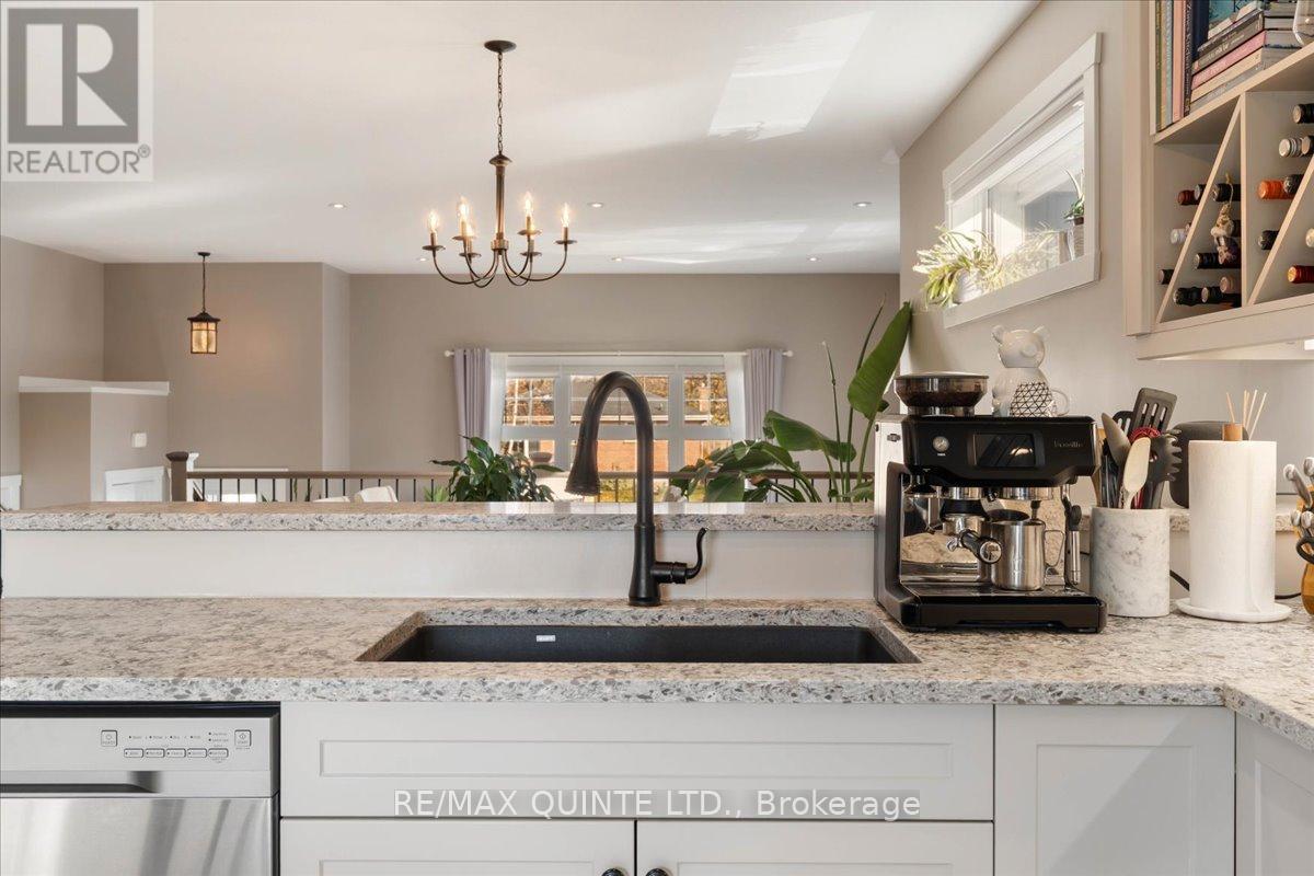 564 Sidney Street, Belleville, Ontario  K8P 4A2 - Photo 19 - X12693070